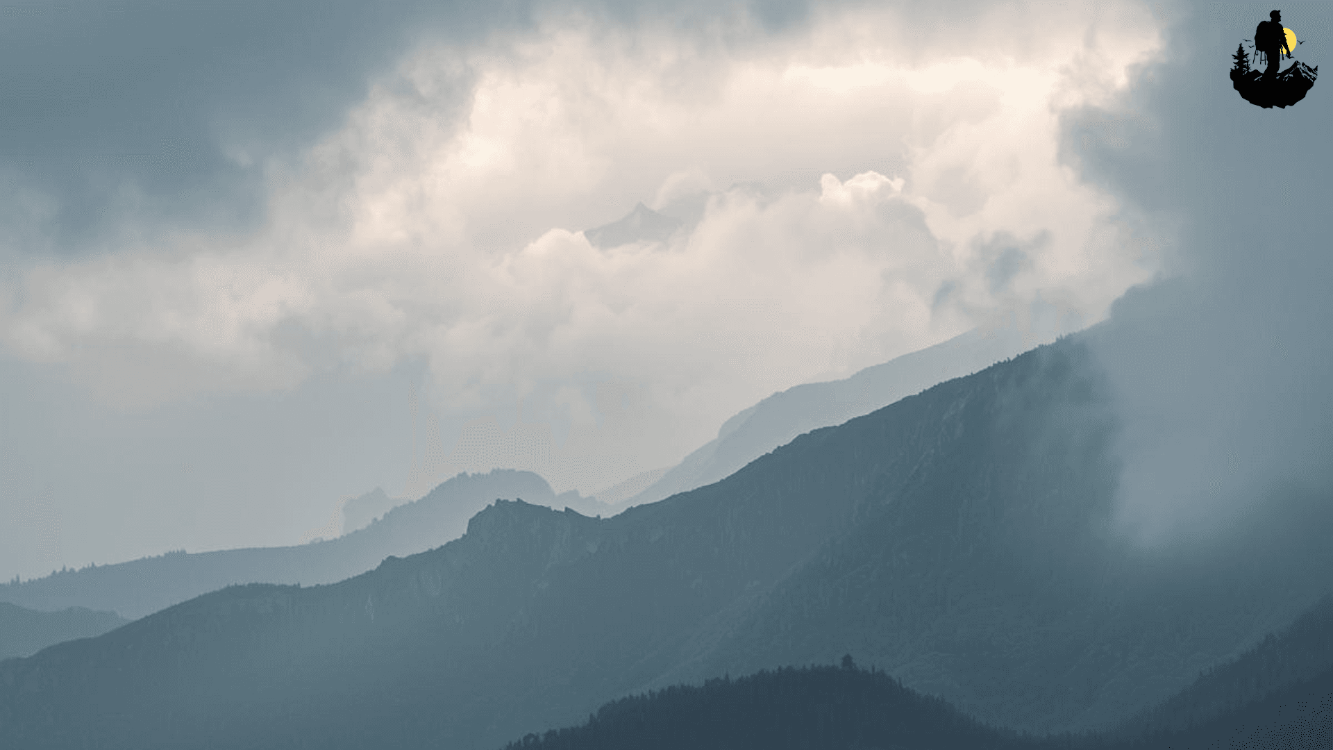 Fog & Mist Photography in Mountain Ranges